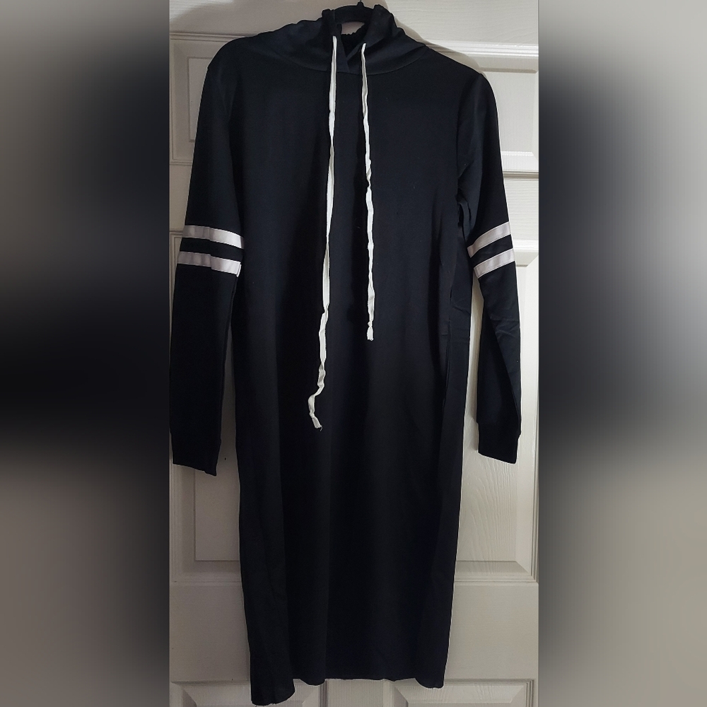 Stylish Black and White Men's Hooded Sweater